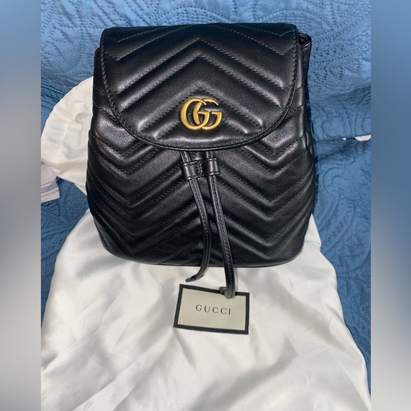 GUCCI Calfskin Matelasse GG Marmont Flap Backpack Black - Picture 1 of 11